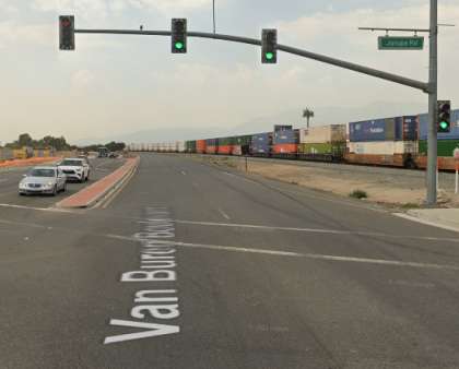 [07-02-2022] Peatón No Identificado Atropellado Por Un Tren En Jurupa Valley