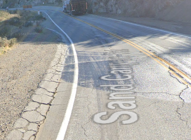 [07-06-2022] Dos Personas Heridas en Choque de Dos Vehiculos en Santa Clarita