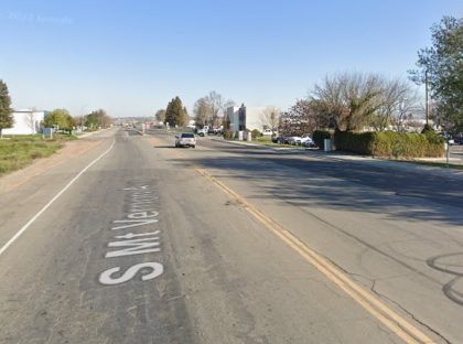 [01-10-2023] Condado De Kern, CA - Un Muerto y Un Herido Tras Un Choque De Dos Vehículos En Bakersfield
