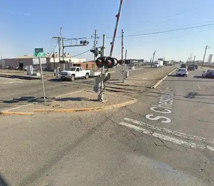 [01-29-2024] Dos Personas Mueren Tras Un Choque de Dos Vehículos Con Un Semirremolque en la Avenida Annadale