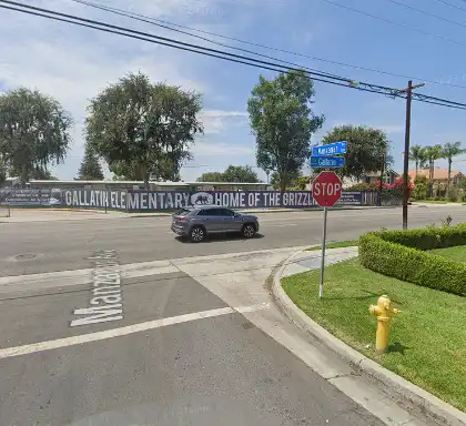 [01-25-2024] Una Mujer Sufrió Heridas Leves Tras Una Colisión en Downey Sospechosa de Conducir Bajo Los Efectos Del Alcohol