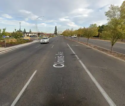[01-31-2024] Hombre Herido Tras Colisión de Scooter de Movilidad Contra Vehículo en la Avenida Clovis