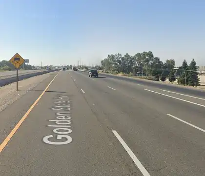 [04-29-2024] Dos Personas Heridas Tras La Colisión De Un Vehículo A Lo Largo De La Autopista 99 En Turlock