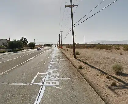 [05-02-2024] Dos Motoristas Heridos Tras Atropellar Una Motocicleta A Un Perro En La Carretera De Bear Valley En Victorville