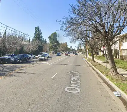 [05-11-2024] Muere Un Motorista de 23 años Tras Una Colisión Entre Una Motocicleta Y Un Vehículo en Valley Glen