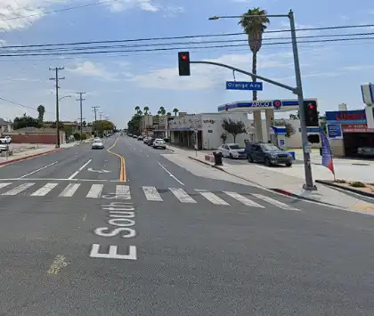 [05-12-2024] Muere Un Conductor de Scooter de 17 años Tras Ser Atropellado Por Un Vehículo Que Se Dio a la Fuga en la Avenida Orange de Long Beach