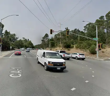 [05-12-2024] Muere Un Motociclista Tras Un Choque de Cinco Vehículos, Incluida Una Motocicleta, en la Carretera 1 en Carmel Woods