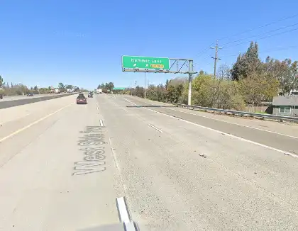 [05-14-2024] Muere Un Ciclista Tras Un Choque Entre Una Bicicleta Y Un Vehículo en la I-5 en Stockton
