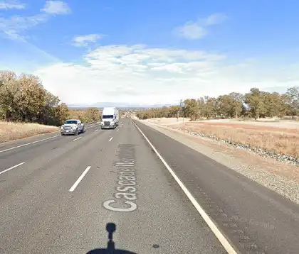 [05-15-2024] Dos Mujeres Heridas Tras El Vuelco de Un Vehículo en la I-5 en Cottonwood