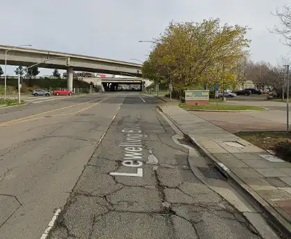 [05-15-2024] Muere Un Peatón Tras Ser Atropellado Por Un Vehículo Que SE Dio a la Fuga en San Leandro