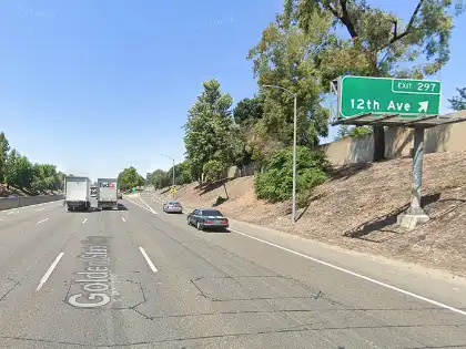 [05-16-2024] Al Menos Una Persona Herida Tras Una Colisión Múltiple Con Un Semirremolque en la Autopista 99