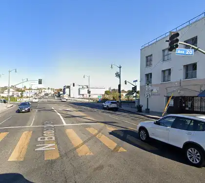 [05-18-2024] Muere Un Motorista Tras Una Colisión Entre Una Motocicleta Y Un Vehículo Que Se Dio A La Fuga En Lincoln Heights