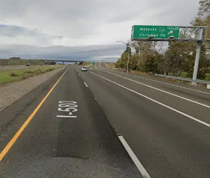 [05-19-2024] Una Persona Muerta Y Otras Tres Heridas Tras Una Colisión De Un Solo Vehículo En Tracy