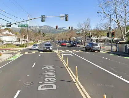 [06-06-2024] Condado De Contra Costa, CA - Un Niño Resulta Herido Tras Una Colisión Entre Un Vehículo Y Un Patinete Eléctrico A Lo Largo De Diablo Road En Danville