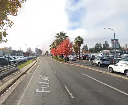 [06-07-2024] Condado De Sacramento, CA - Peatón Herido De Gravedad Tras Ser Atropellado Por Un Vehículo En Arden-Arcade[06-07-2024] Condado De Sacramento, CA - Peatón Herido De Gravedad Tras Ser Atropellado Por Un Vehículo En Arden-Arcade