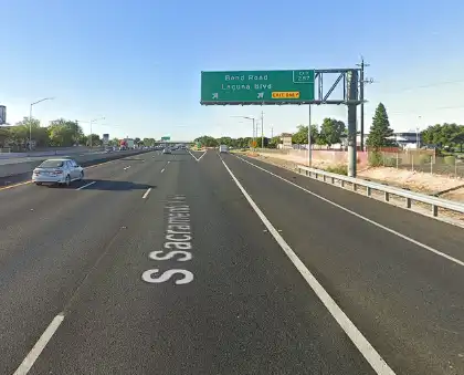 [06-13-2024] Posible Herido Leve Tras Un Choque De Dos Vehículos En Elk Grove