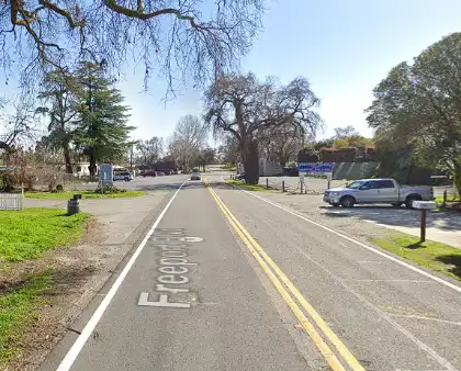 [06-14-2024] Condado De Sacramento, CA - Un Peatón Resulta Herido Tras Ser Atropellado Por Un Vehículo En El Bulevar Freeport De Freeport