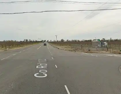 [06-18-2024] Condado De Yolo, CA - Posible Herido Menor Reportado Tras Colisión De Varios Vehículos A Lo Largo De La Carretera Del Condado 102