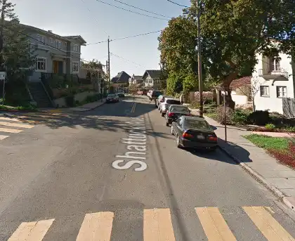 [05-17-2024] Un Joven De 17 Años Resulta Herido Tras Una Colisión Entre Una Bicicleta Eléctrica Y Un Vehículo En El Norte De Berkeley