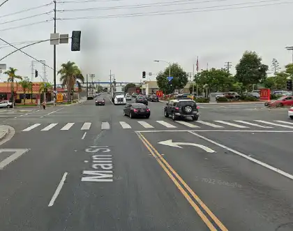 [06-19-2024] Un Motociclista Varón De 20 Años Resulta Herido Grave Tras Una Colisión Entre Una Motocicleta Y Un Vehículo En Barrio Logan