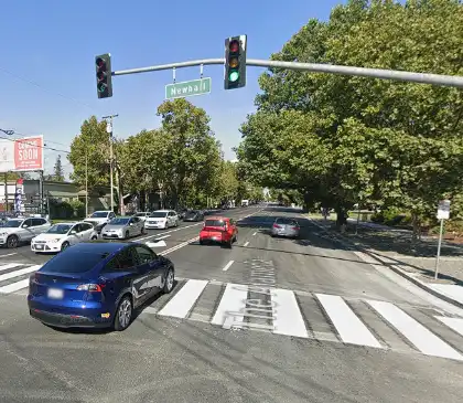 [06-24-2024] Muere Un Motorista Tras Un Choque Entre Una Motocicleta Y Un Vehículo En La Calle Newhall De San José