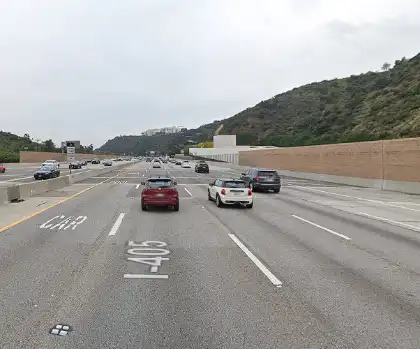 [07-11-2024] Al Menos Una Persona Herida Tras Una Colisión En Sentido Contrario En La Autopista 405 Cerca Del Getty Center