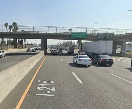 [07-16-2024] Al Menos Una Persona Hospitalizada Tras Una Colisión Múltiple A Lo Largo De La Autopista 215