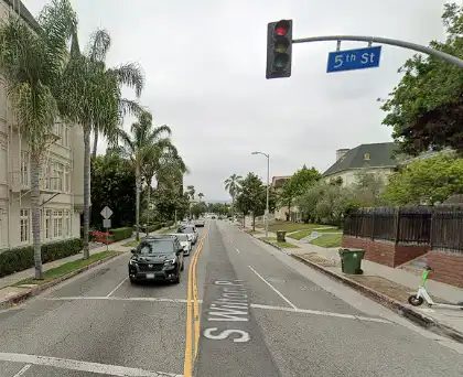 [08-01-2024] Condado De Los Angeles, CA - Dos Personas Hospitalizadas Tras Una Persecución Que Provocó Un Choque Temerario De Dos Vehículos En Koreatown