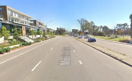 [08-04-2024] Vendedor Hospitalizado Tras Ser Atropellado Por Un Vehículo En El Aparcamiento Del Concesionario A Lo Largo De Mission Bay Drive