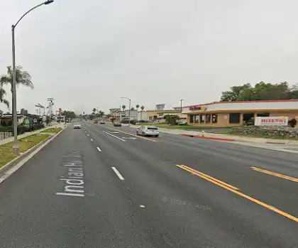[10-14-2024] Condado De Los Angeles, CA - Muere Un Motociclista En Una Colisión En La Avenida Indian Hill En Pomona