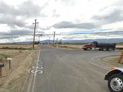 [10-16-2024] Condado De San Joaquin, CA - Posible Herida Menor Reportada Después De Choque Involucrando Tractor Cerca De Lyoth