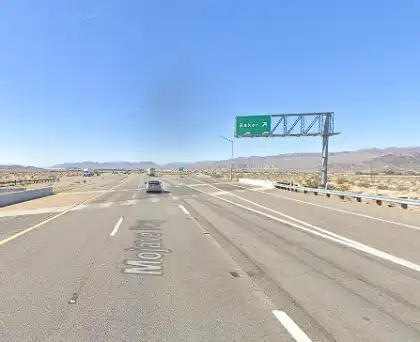 [10-26-2024] Condado De San Bernardino, CA - Una Mujer De 21 Años Muere En Un Accidente Con Vuelco En La I-15 Cerca De Baker
