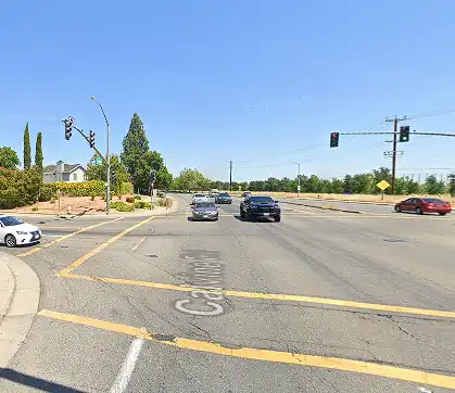 [10-28-2024] Condado De Sacramento, CA - Se Informa De Heridos Leves Tras Un Choque De Dos Vehículos En Calvine Road En Elk Grove