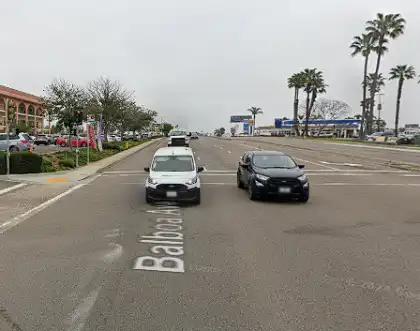 [10-31-2024] Condado De San Diego, CA - Un Motociclista Y Su Pasajero Heridos Graves Tras Colisionar Con Un Vehículo En Kearny Mesa