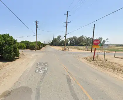[11-03-2024] Condado De Tulare, CA - Mueren Dos Hombres Tras Un Choque De Dos Vehículos En La Calle Lindmore Y La Avenida Foothill