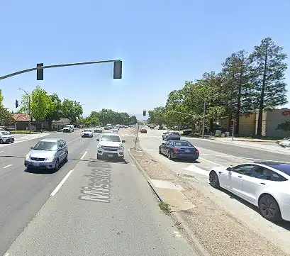 [11-04-2024] Condado De Alameda, CA - Muere Un Peatón Tras Ser Atropellado Por Un Vehículo En Mission Boulevard En Fremont