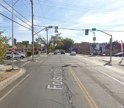 [11-04-2024] Condado De Sacramento, CA - Se Informa De Posibles Heridos Tras Una Colisión Con Un Ciclista En El Bulevar Folsom Cerca De La Calle 51