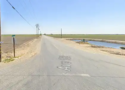 [11-04-2024] Condado De Tulare, CA - Dos Personas Heridas Tras Un Choque Con Un Semirremolque Cerca De Tipton
