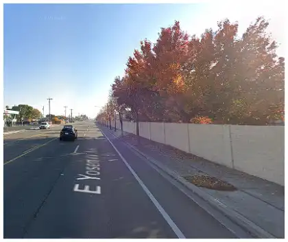 [11-06-2024] Condado De San Joaquin, CA - Muere Un Hombre Tras Ser Atropellado Y Darse A La Fuga En East Yosemite Avenue En Manteca