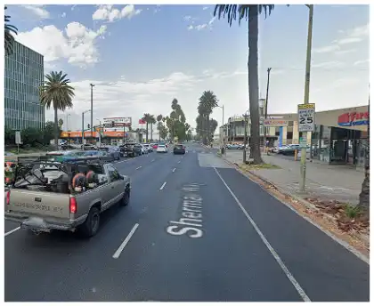 [11-07-2024] Condado De Los Angeles, CA - Un Hombre Muerto Y Otro Herido Grave Tras Un Choque De Dos Vehículos En Reseda