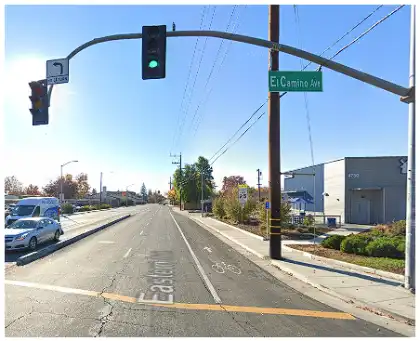 [11-08-2024] Condado De Sacramento, CA - Un Hombre Hospitalizado Tras Un Choque De Dos Vehículos En Arden-Arcade