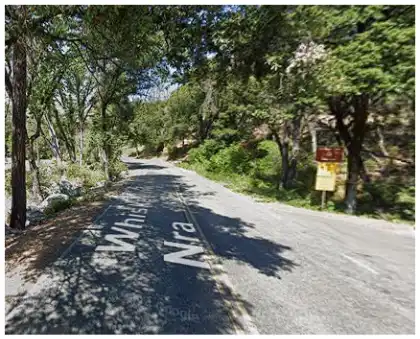 [11-09-2024] Condado De Shasta, CA - Cuatro Personas Rescatadas Tras Salirse Un Jeep De La Carretera En El Área Recreativa Nacional De Whiskeytown
