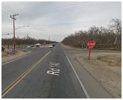 [11-10-2024] Condado De Tulare, CA - Un Hombre Hospitalizado Tras Chocar Con Un Semirremolque En La Carretera 140