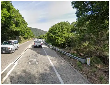 [11-23-2024] Condado De Santa Bárbara, CA - Se Informa De Heridos Leves Tras Una Colisión Múltiple En La Carretera 154 Cerca De West Camino Cielo