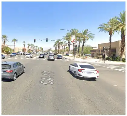 [11-25-2024] Condado De Riverside, CA - Tres Heridos Tras Una Colisión De Dos Coches Durante Una Persecución Policial En Washington Street En Palm Desert