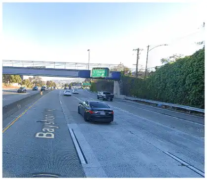 [11-26-2024] Condado De San Francisco, CA - Se Informa De Heridos Leves Tras Un Choque Entre Cuatro Vehículos En La Autopista 101 Cerca De La Calle Cesar Chavez