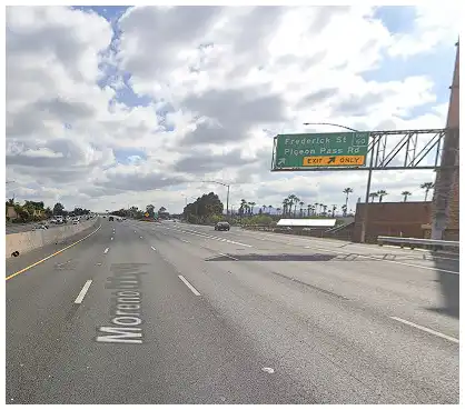 [11-27-2024] Condado De Riverside, CA - Choque De Varios Vehículos En La Ruta Estatal 60 En Moreno Valley Deja Un Herido