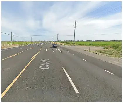 [12-03-2024] Condado De Yuba, CA - Al Menos Un Herido Tras Un Choque De Dos Vehículos En La Autopista 99 En Plumas Lake