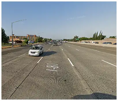 [12-05-2024] Heridos Leves Tras Choque De Dos Vehículos En La I-80 Cerca De Madison Avenue
