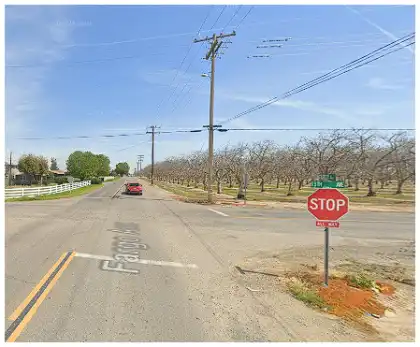 [12-08-2024] Condado De Kings, CA - Mujer Muerta, Hombre Herido En Un Choque Sospechoso De DUI En Las Afueras De Hanford